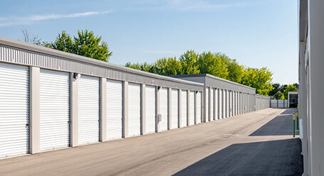 StorageMart Boise almacenamiento accesible en vehículo